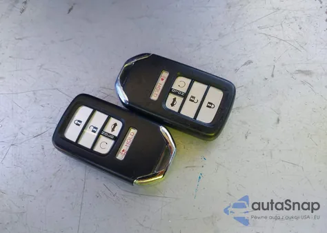 2016 Honda Civic Touring z USA, uszkodzony, nr VIN 19XFC1F95GE222046